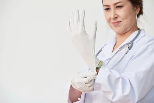 перевозка больных с медицинским персоналом