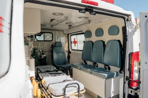 машина для перевозки больных после инсульта